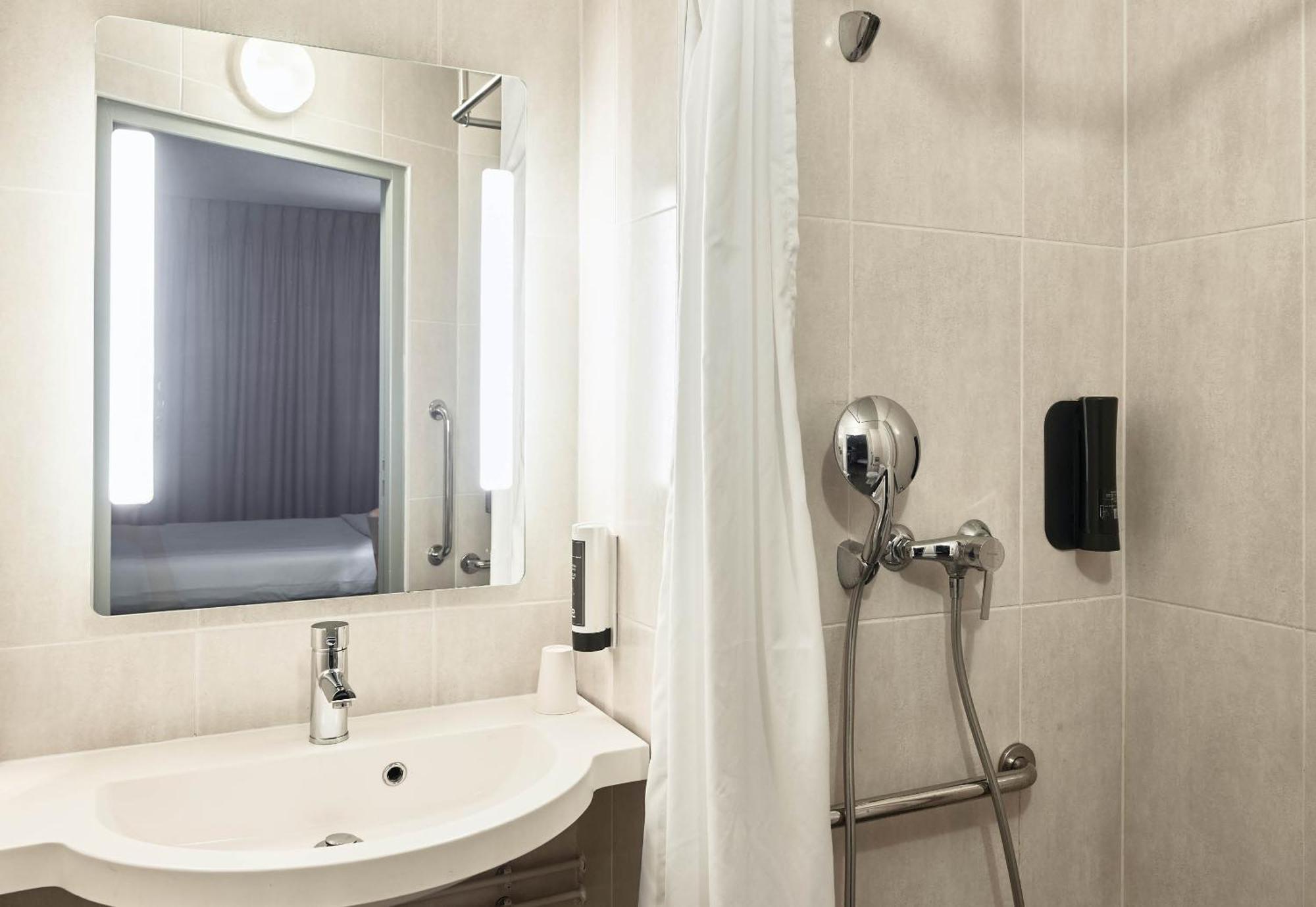 B&B Hotel Saint-Michel Sur Orge Luaran gambar
