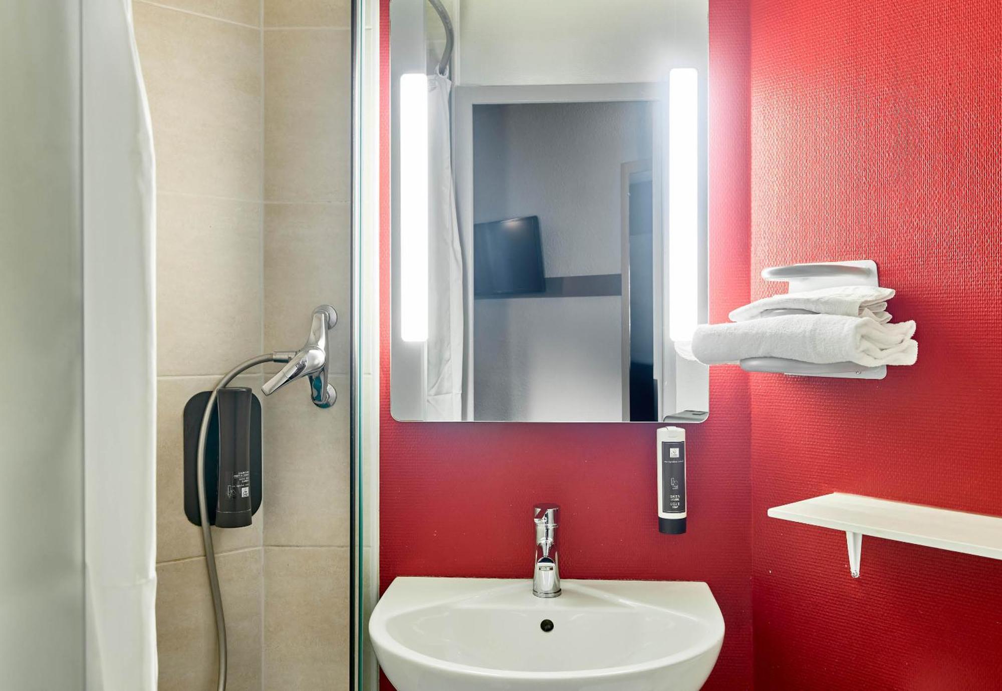 B&B Hotel Saint-Michel Sur Orge Luaran gambar